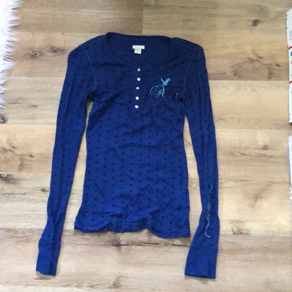 American Eagle Outfitters Tops - Blue American Eagle Waffle Thermal, Size M
